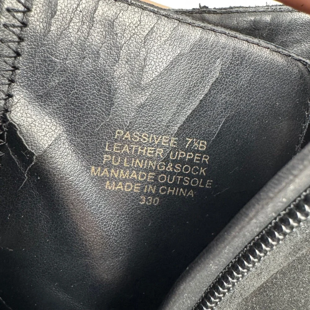 Steve Madden command attention